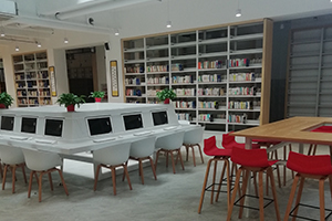 廣鐵一中圖書館